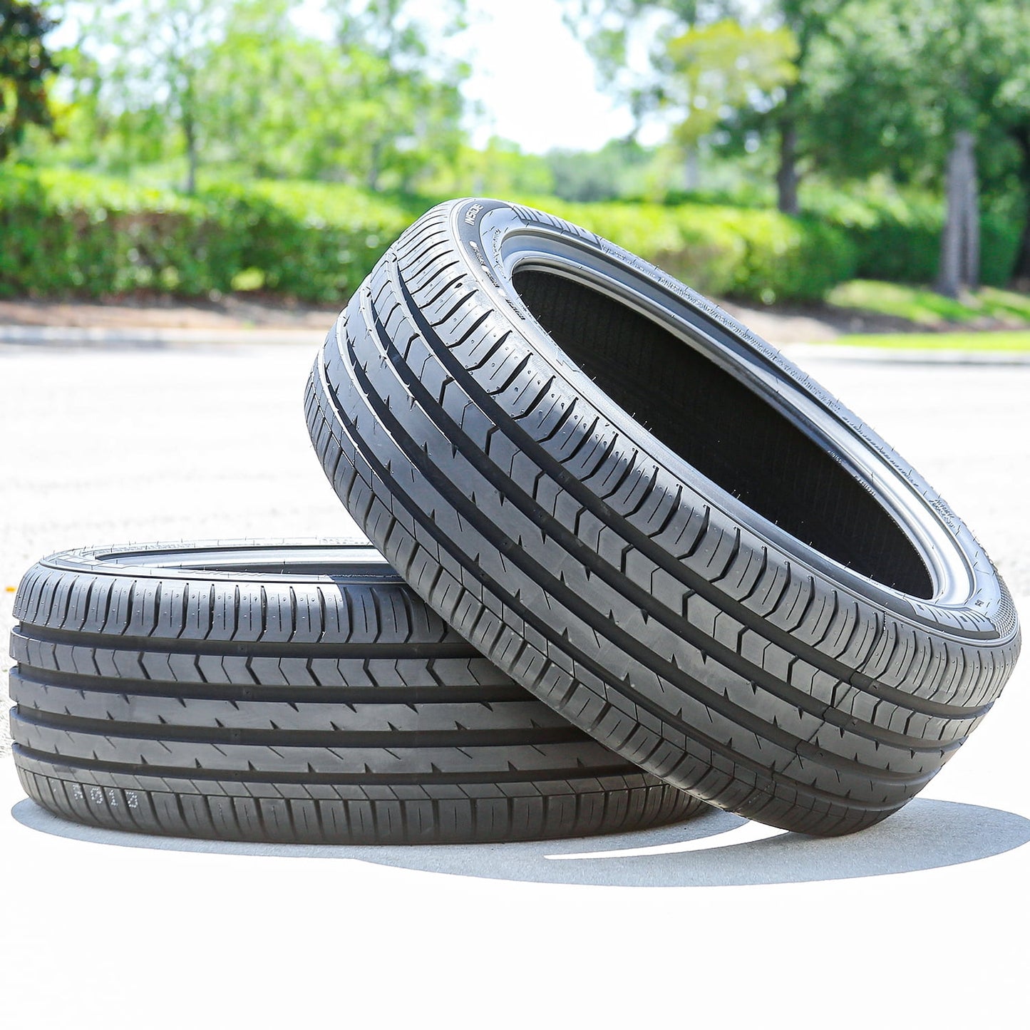 MOMO Toprun M300 AS Sport 215/50R18 92W High Performance a/s All Season Tire