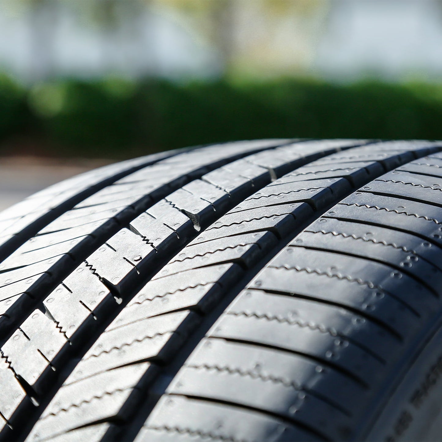 Arisun Aggressor ZS03 245/45ZR19 245/45R19 102W XL High Performance a/s All Season Tire